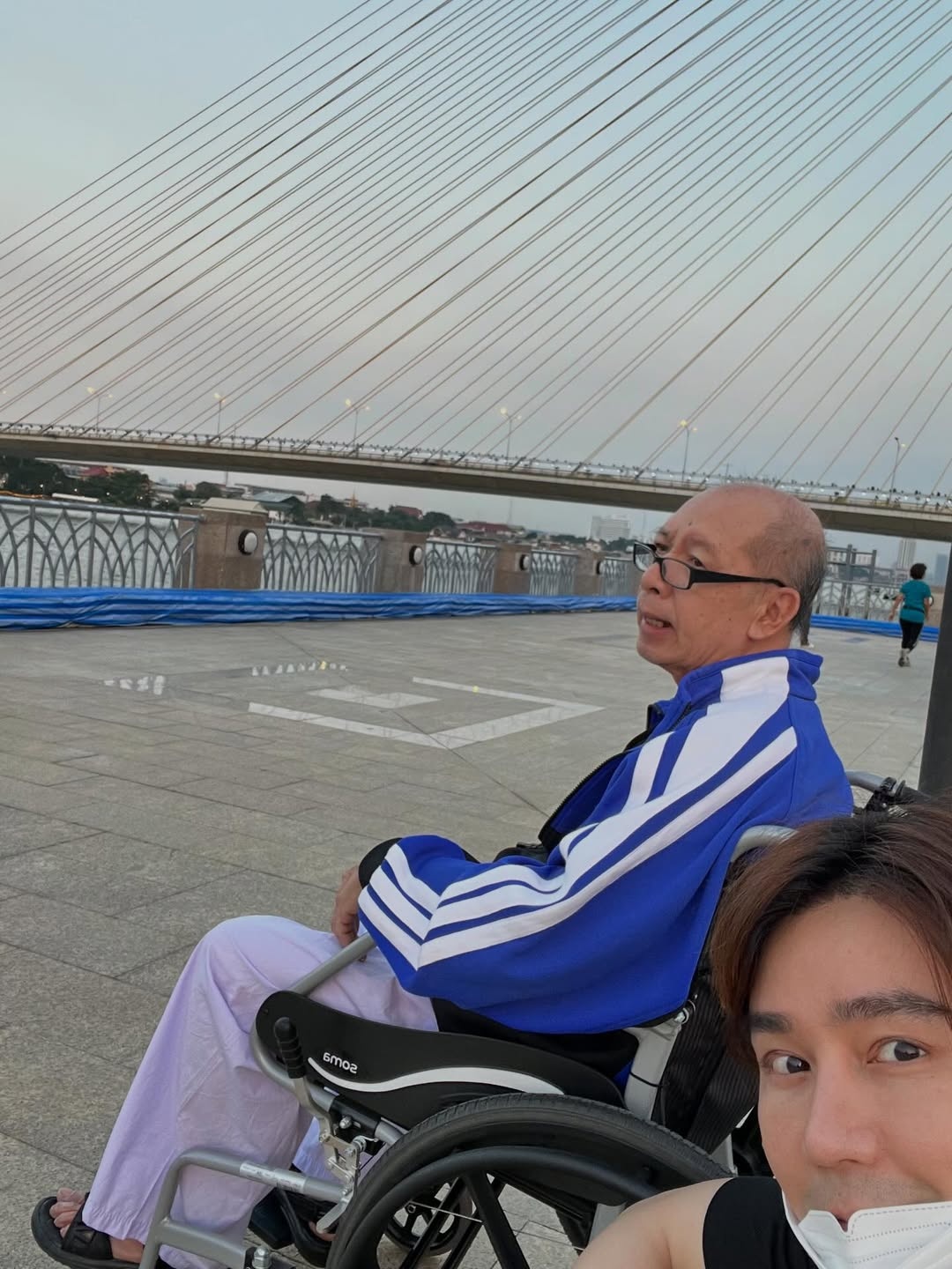 กำปั้น บาซู สูญเสียคุณพ่อ