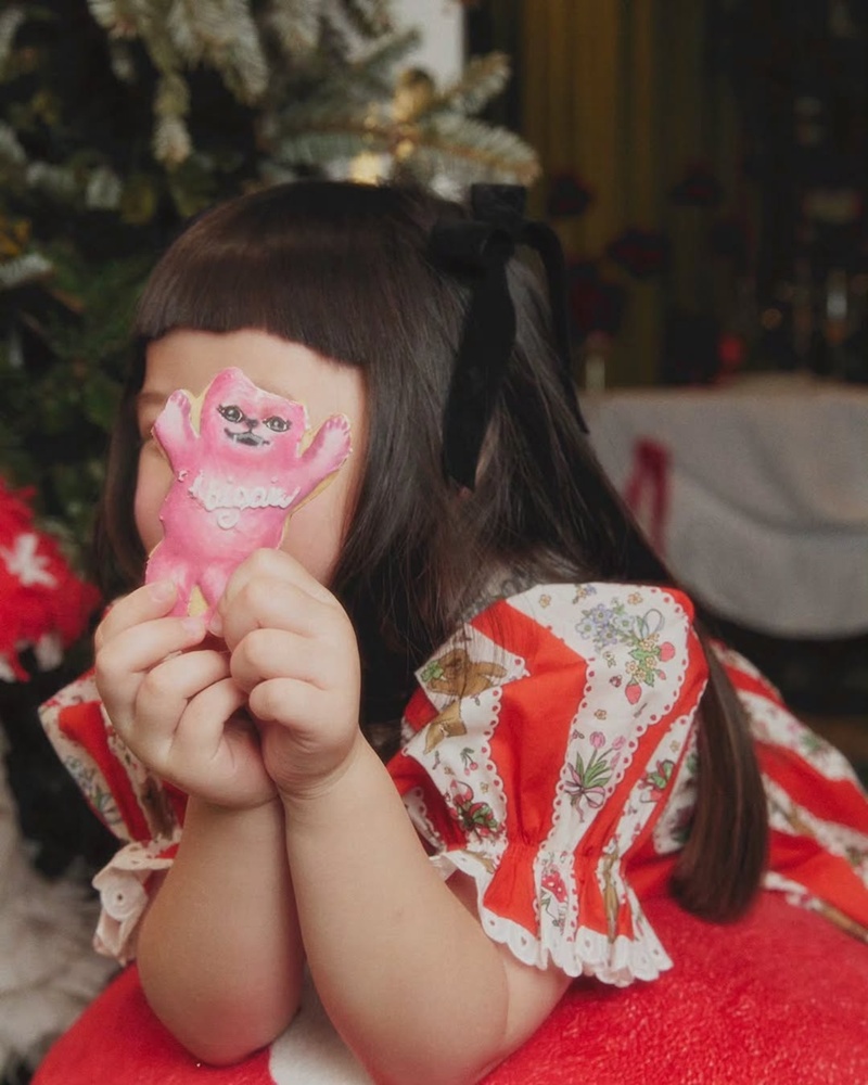 ชมพู่ อารยา