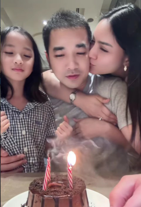 เจมส์ เรืองศักดิ์