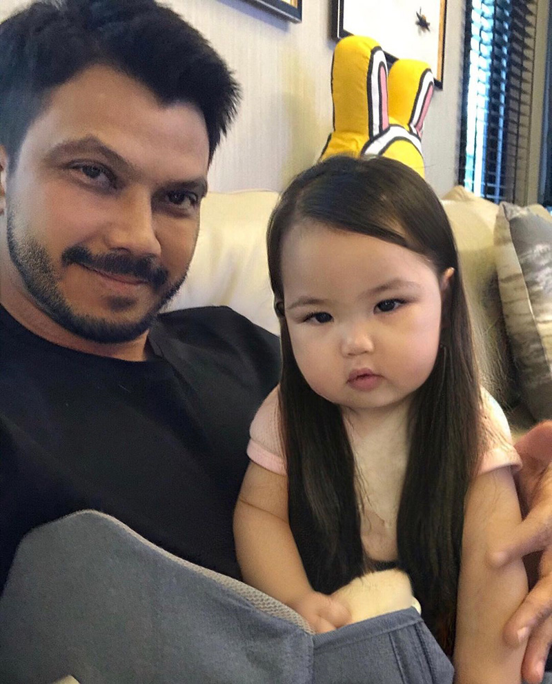 น้องมิลล์ ลูกสาว หนุ่ม กะลา