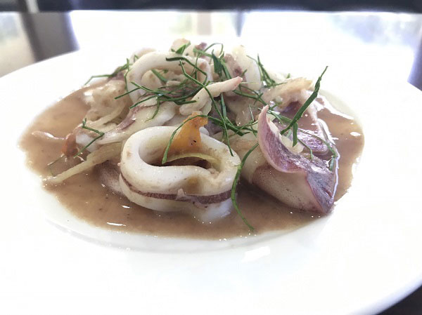 ปลาหมึกผัดกะปิ 