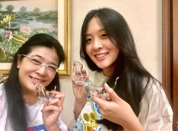 จินนี่ ยศสุดา