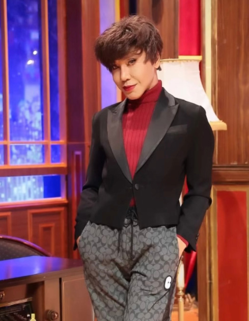 มัม ลาโคนิคส์