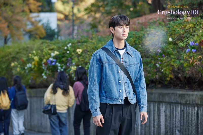 Crushology 101 หลักสูตรรัก 101 เรื่องย่อ