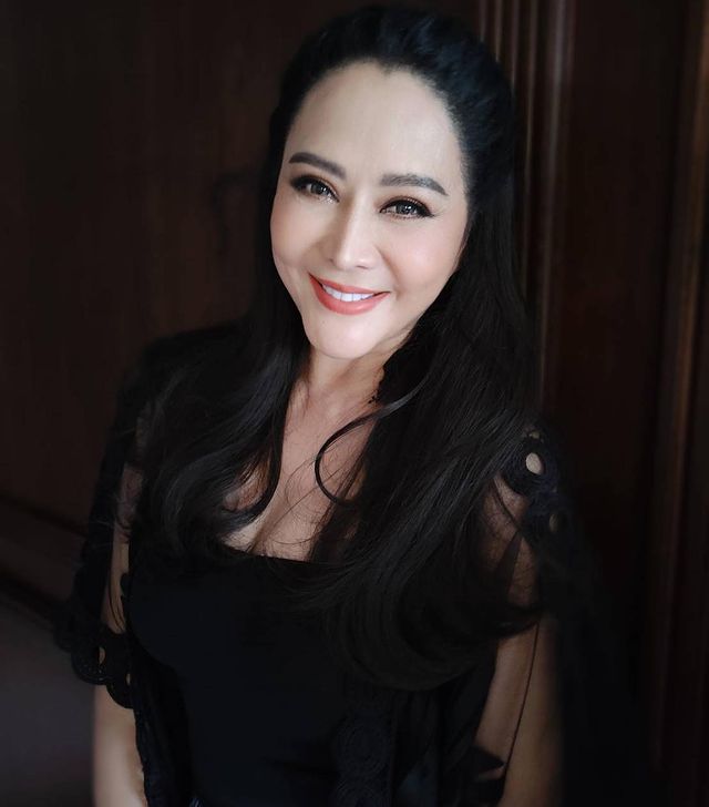 ปูดำ สรารัตน์