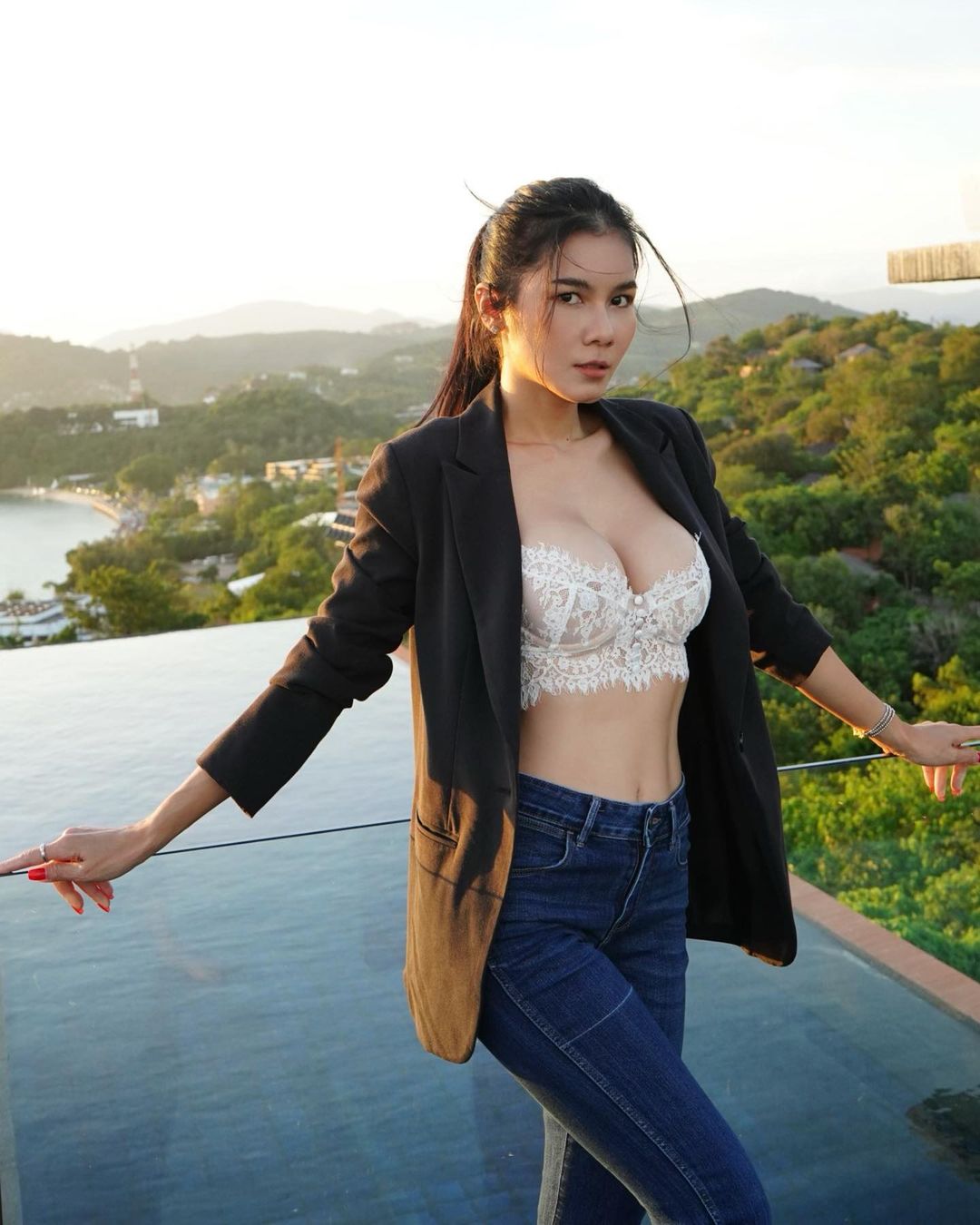 น้องแน๊ต เกศริน