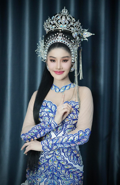 แพรวพราว แสงทอง