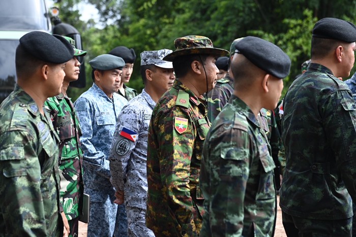  ผู้กองอะตอม ร้อยเอกหญิง ปวิชญา วลีสุขสันต์ 