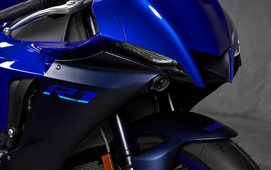 Yamaha R1 2022