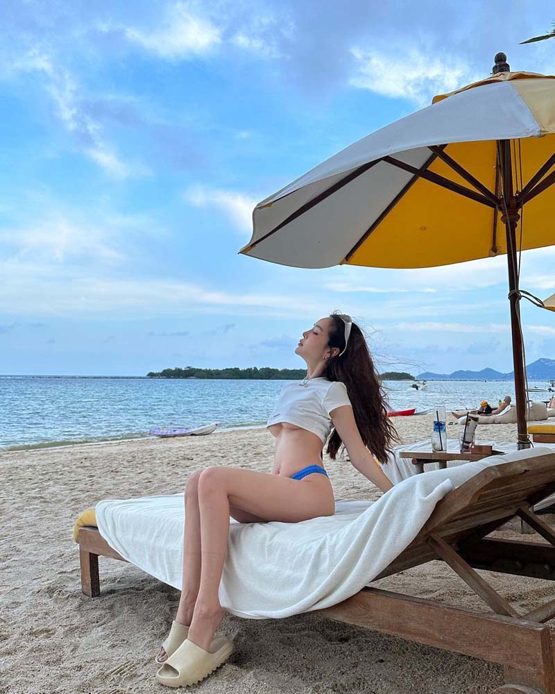 ปุ้มปุ้ย พรรณทิพา ชุดว่ายน้ำ