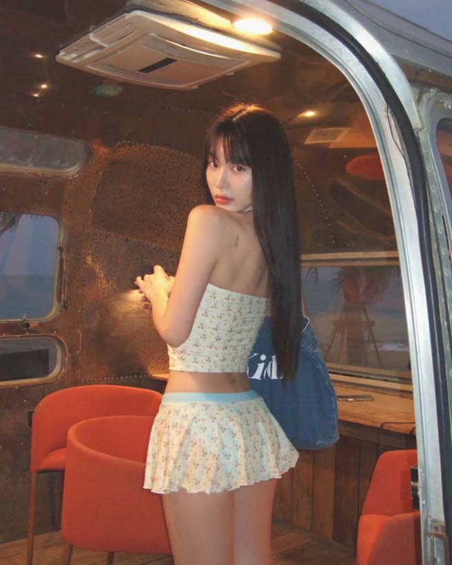 กระปุก พัชรา สวมทูพีซอวดอึ๋มซ่อนรูปริมหาด ทะเลขาวจั๊วะ