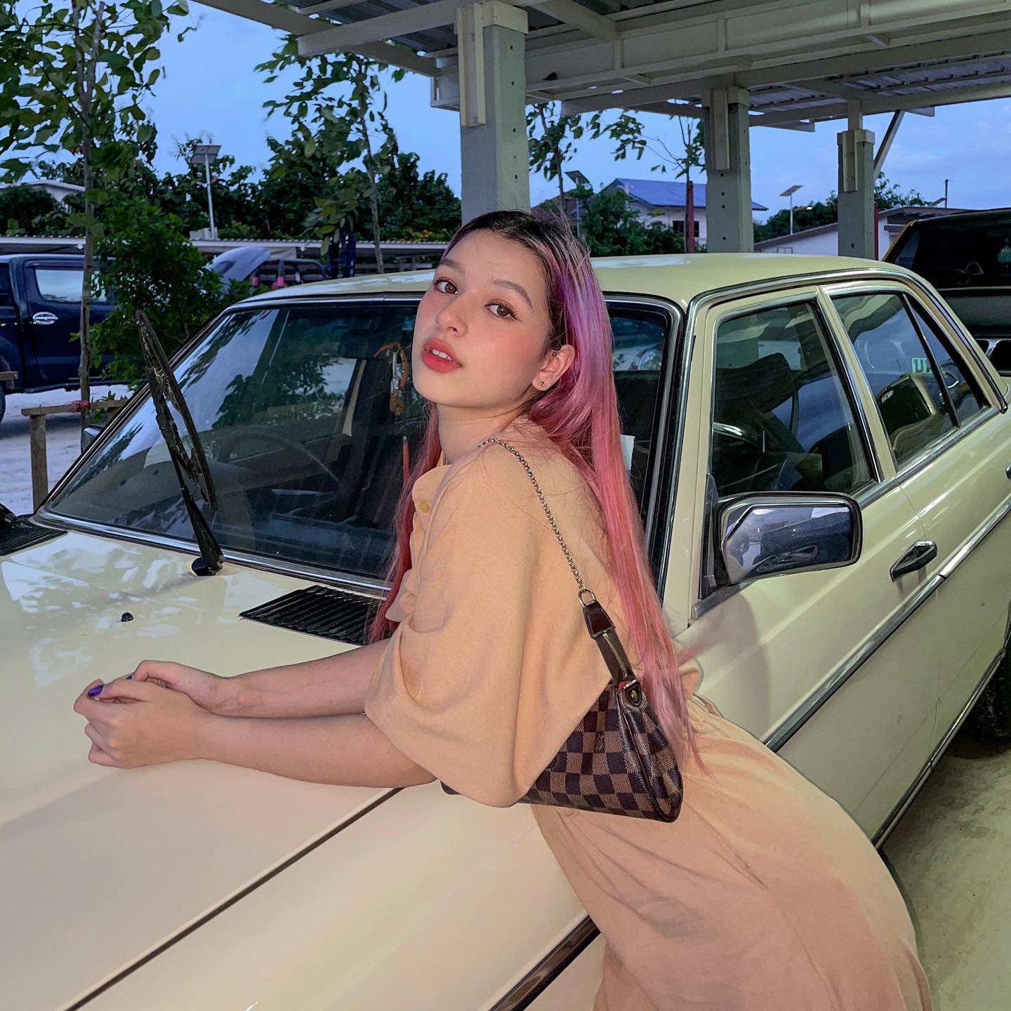 น้องวีวี่ ลูกสาว ต้อม รชนีกร