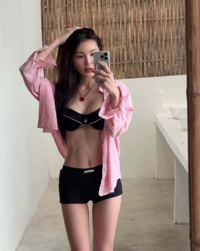 กระปุก พัชรา สวมทูพีซอวดอึ๋มซ่อนรูปริมหาด ทะเลขาวจั๊วะ