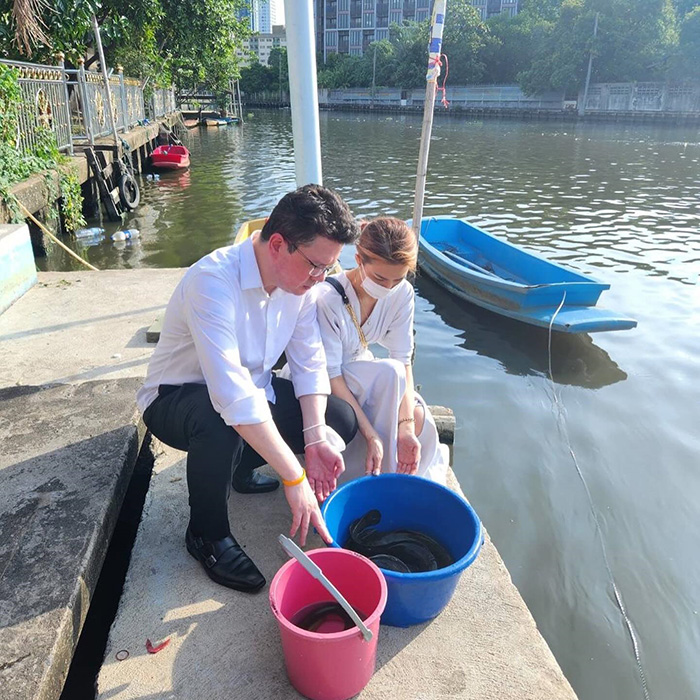 ปู มัณฑนา