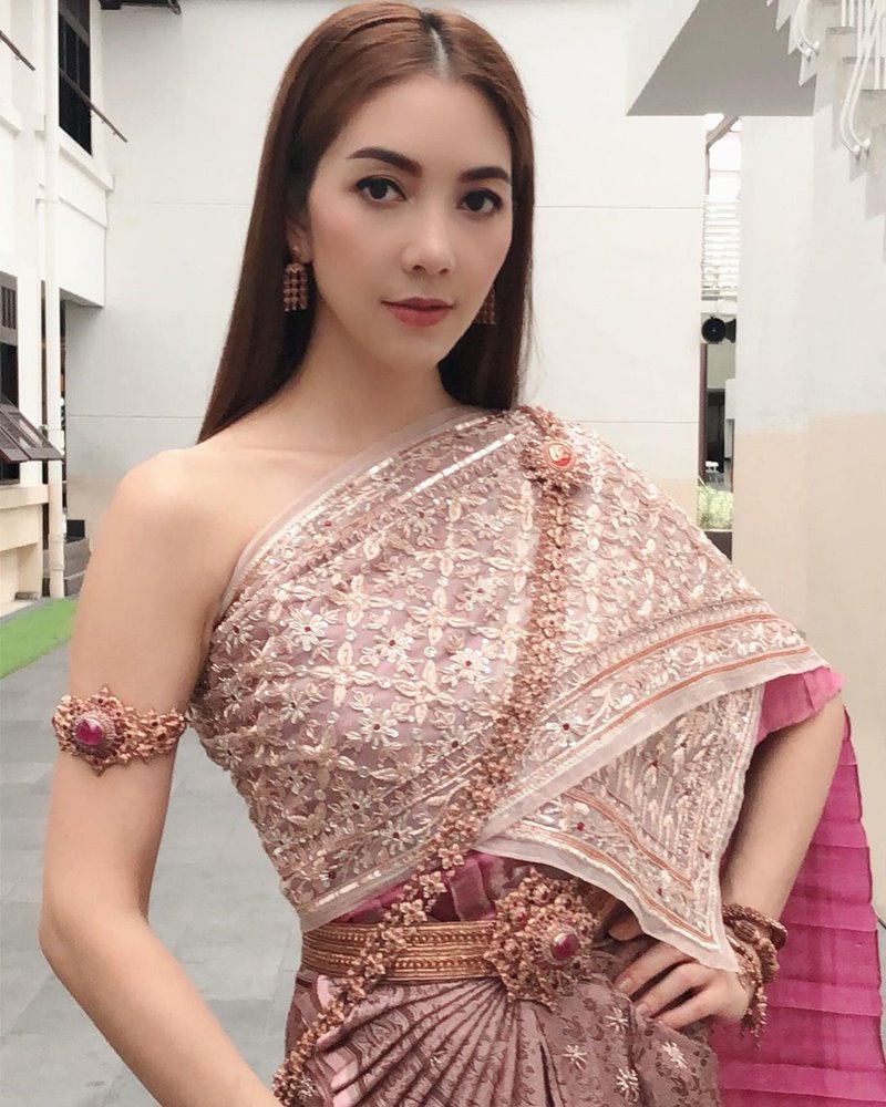วุ้นเส้น วิริฒิพา