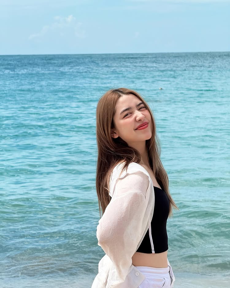 เจน กุลจิราณัฐ อดีตสมาชิก BNK48 รุ่นที่ 1 เปิดโหมดเซ็กซี่