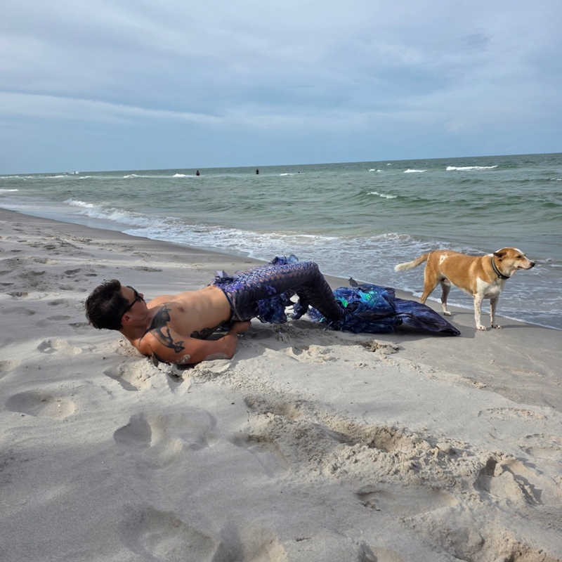 ทราย สก๊อต แปลงโฉมเป็นนางเงือก