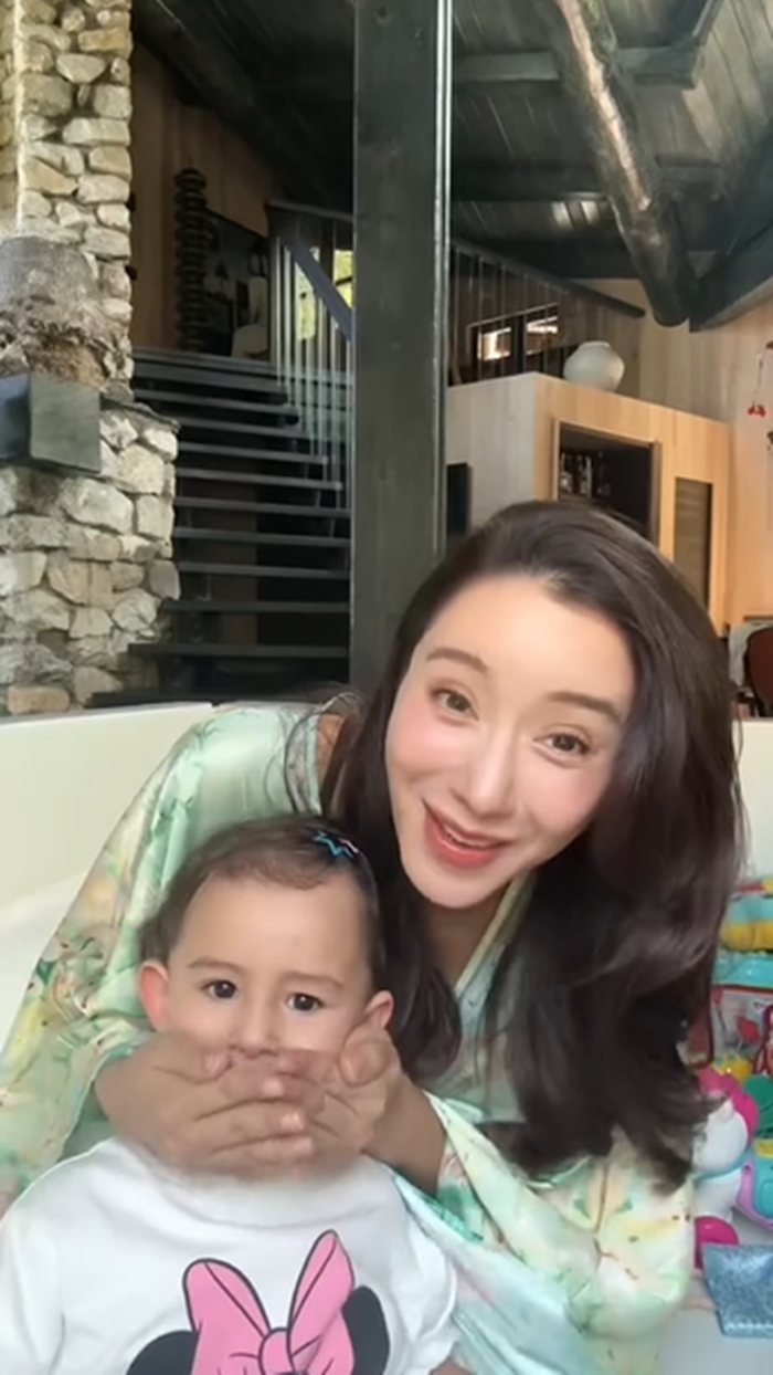 กาย - ฮารุ รีวิวไข่เจียวปู เจ๊ไฝ