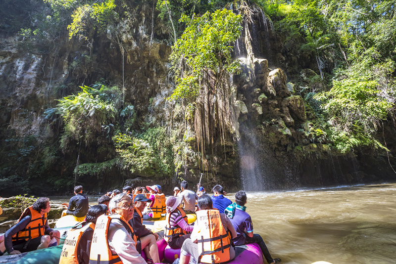 น้ำตกทีลอซู กิจกรรมท่องเที่ยว