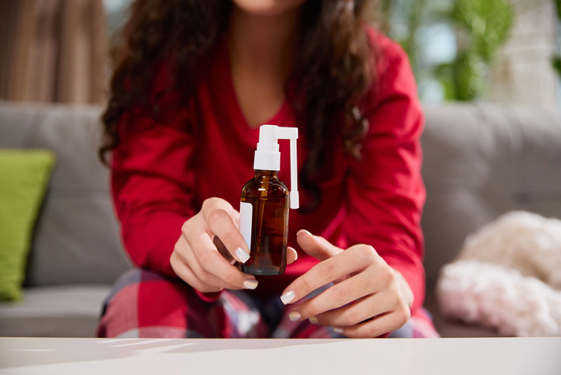 สเปรย์พ่นคอ ใช้อะไรได้บ้าง