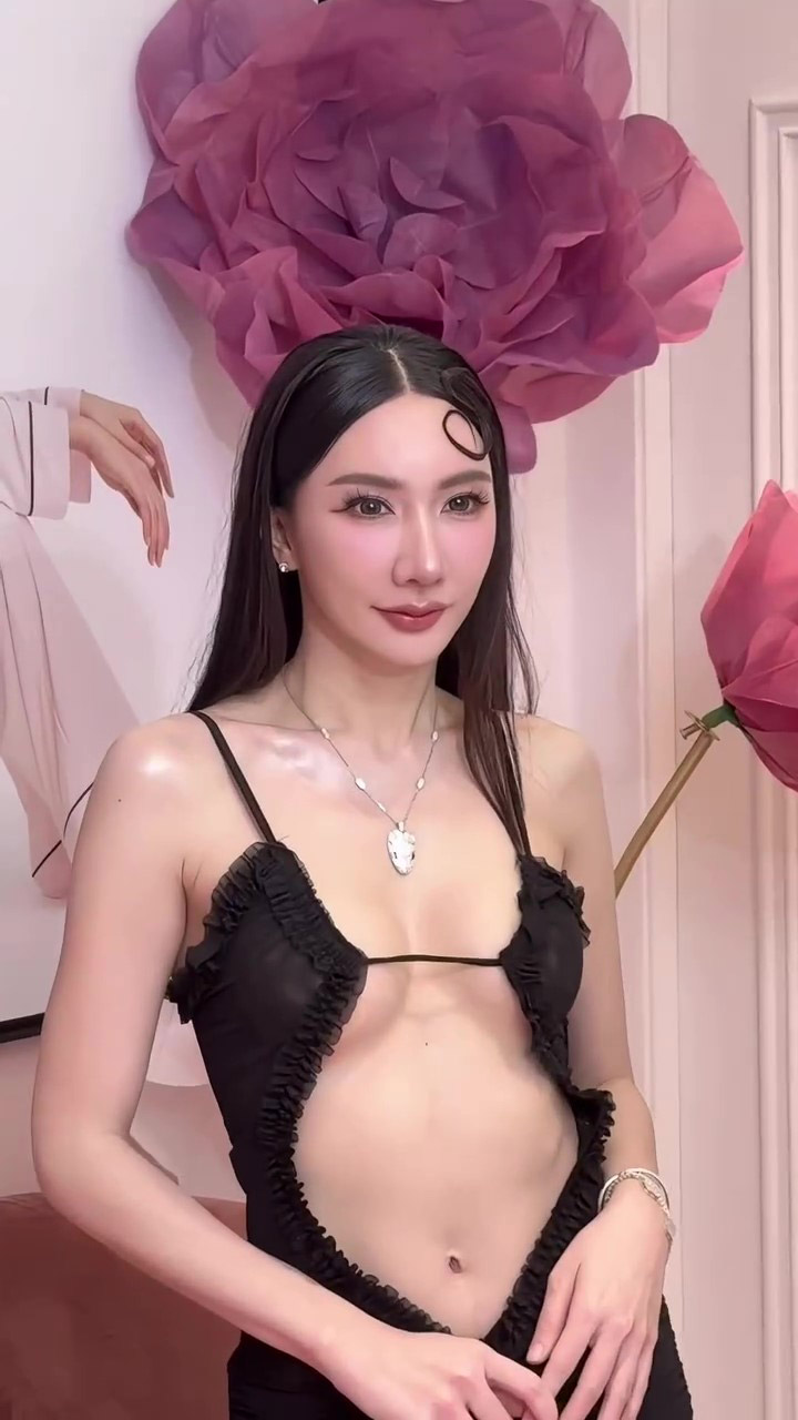 เบนซ์ พริกไทย แซ่บไฟลุก