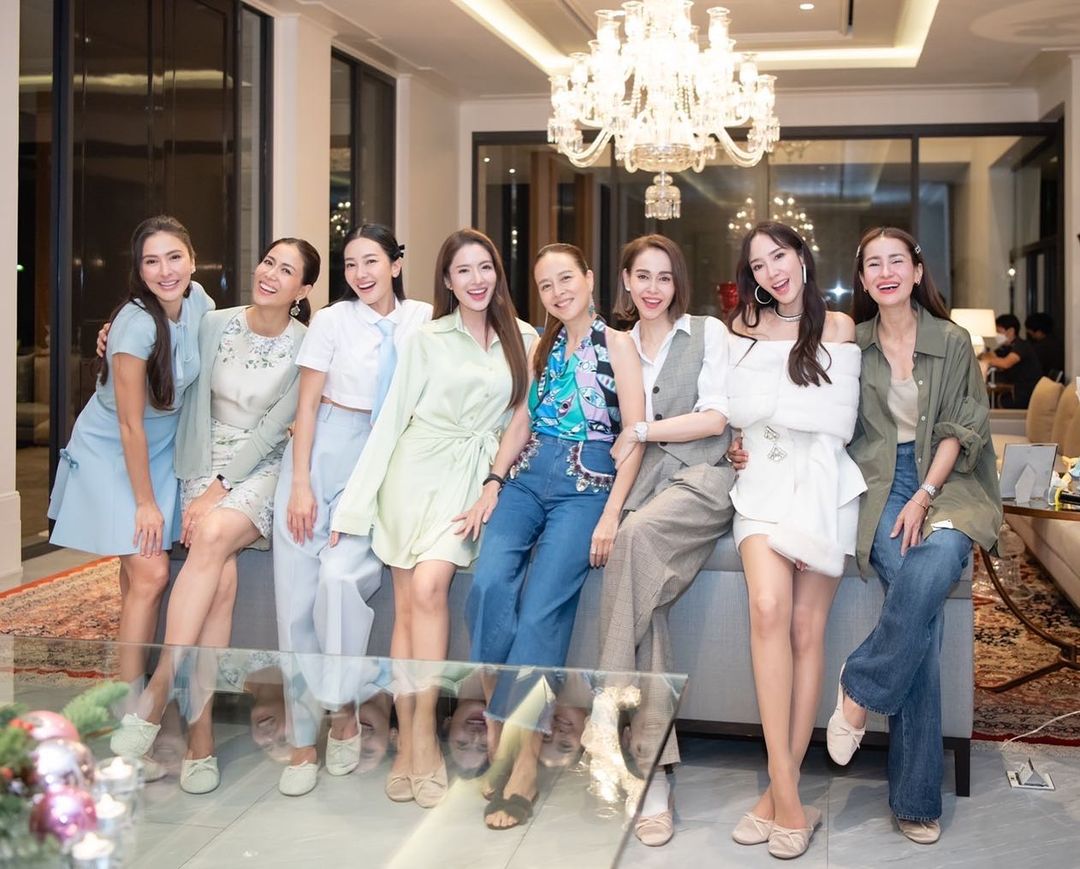 มาดามแป้ง นวลพรรณ ล่ำซำ