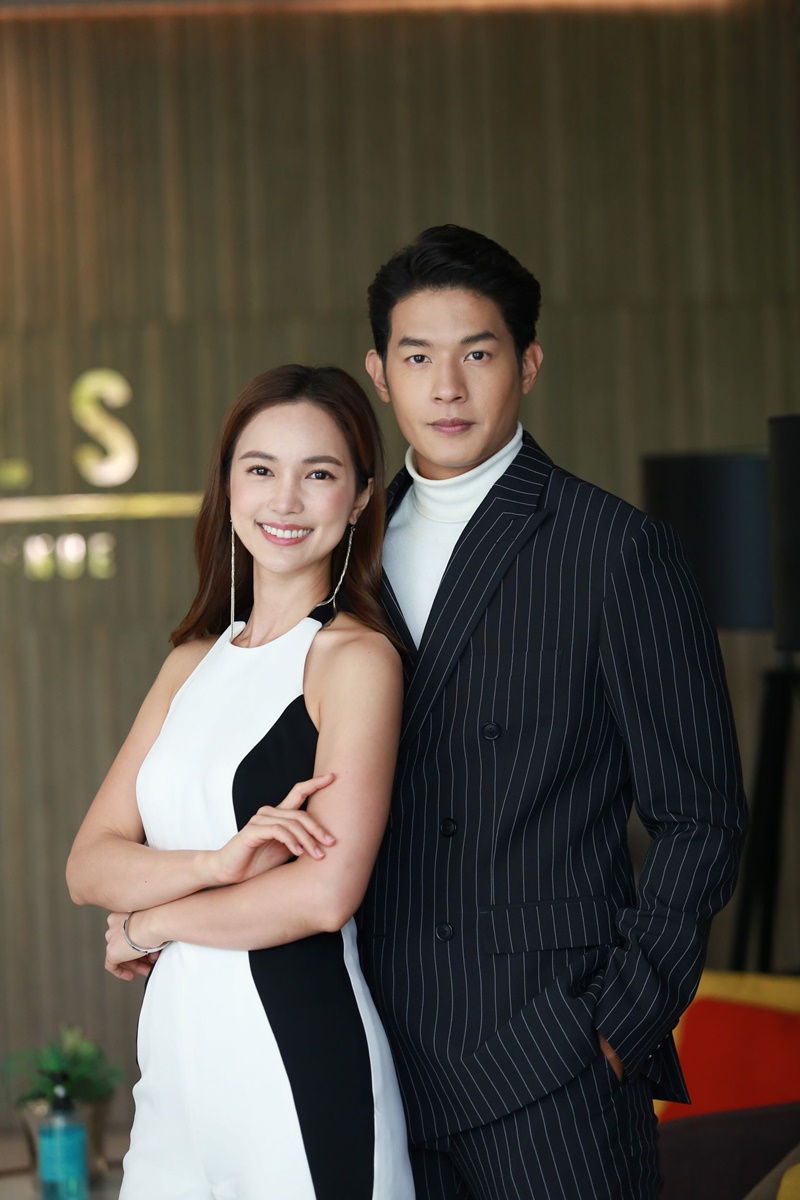 อ้อมฟ้าโอบดิน