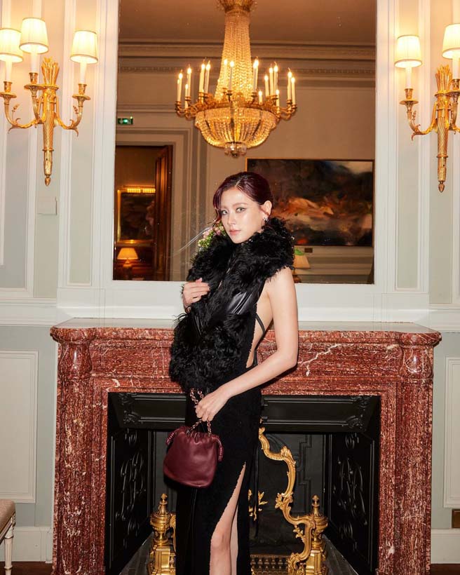 ใบเฟิร์น พิมพ์ชนก