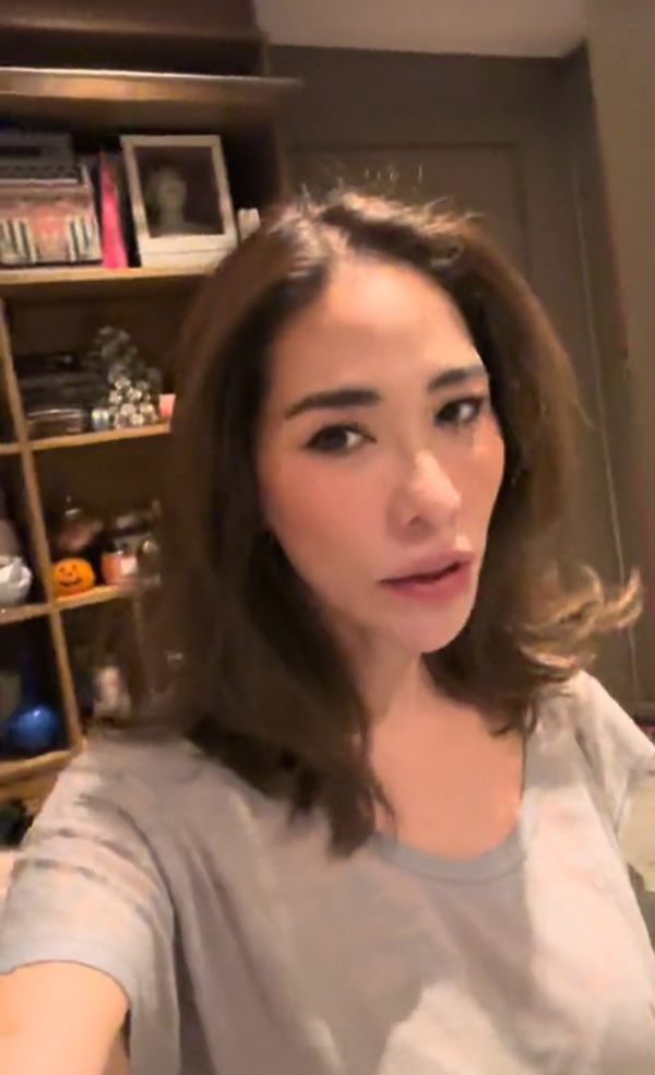 คอนโด พลอย เฌอมาลย์ โถงทางเข้า