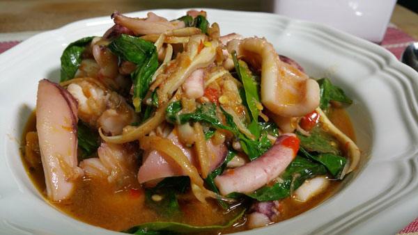 ปลาหมึกผัดฉ่า