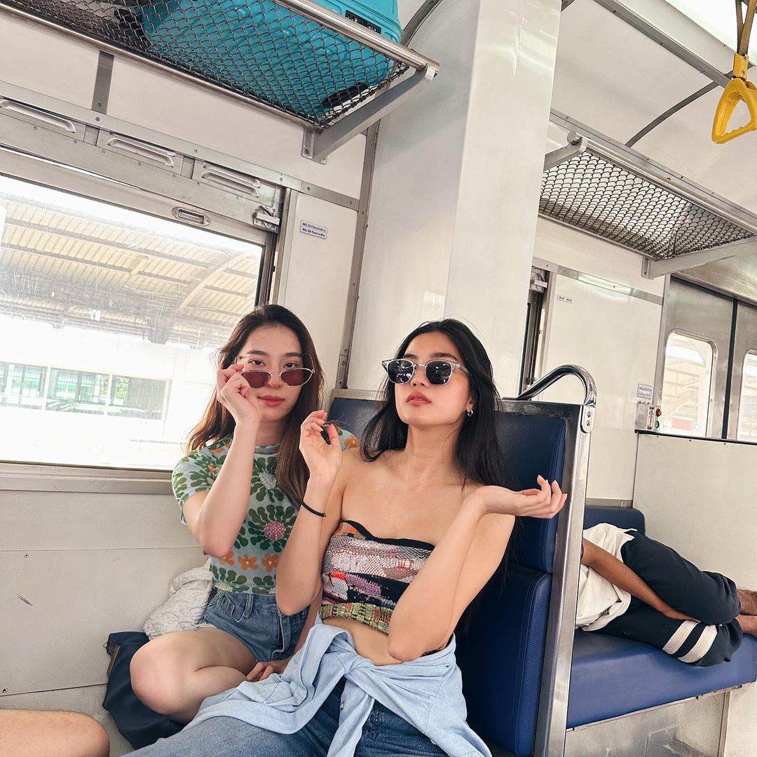 ก้อย อรัชพร