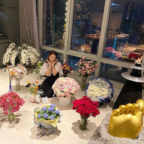 มิว นิษฐา