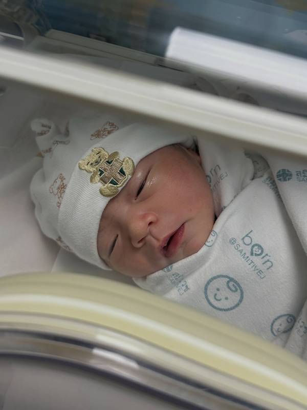 กอล์ฟ อนุวัฒน์