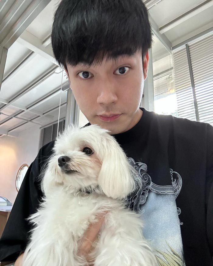 หน่อง ธนา