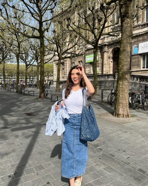 สาวรถไถ คือใคร