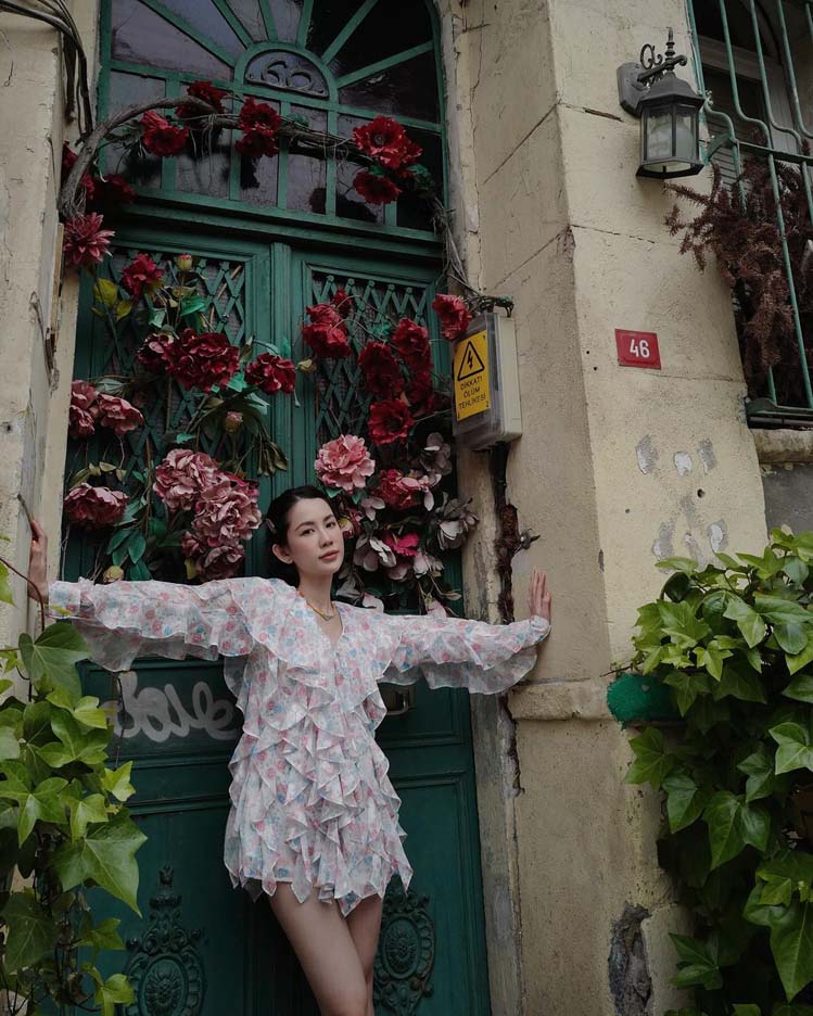 พลอย ภัทรากร