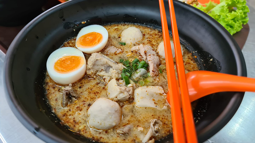 ก๋วยเตี๋ยวหมูต้มยำ