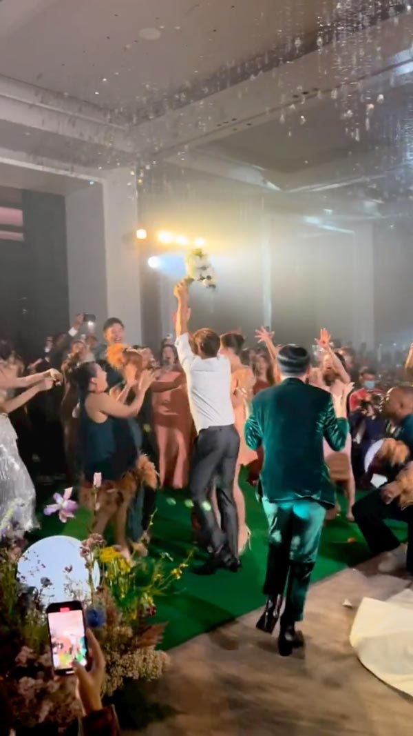 อาเล็ก โบว์