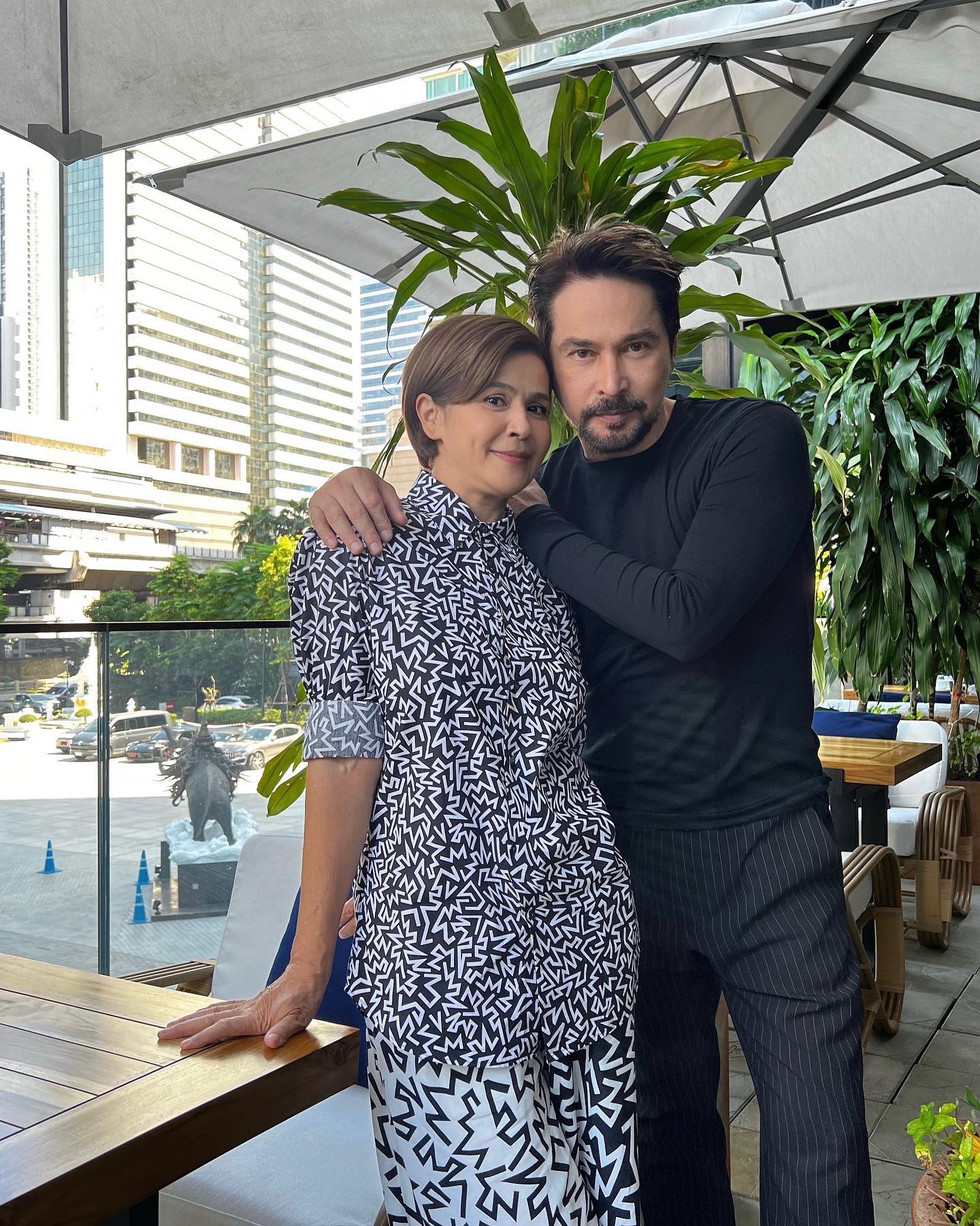 จอนนี่ นก จริยา