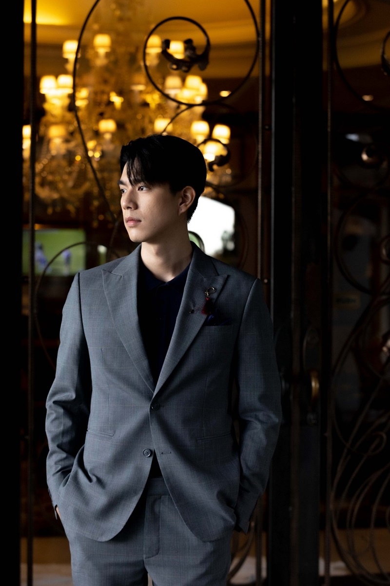 ใต้หล้า