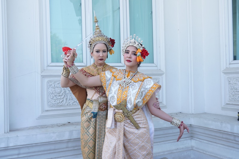 เรือนชฎานาง