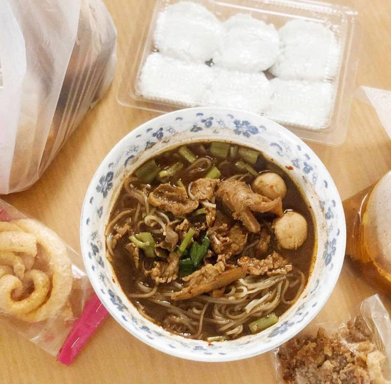 ร้านก๋วยเตี๋ยวเรือ