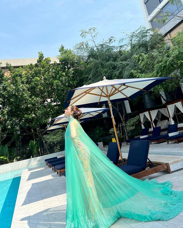 ชมพู่ อารยา