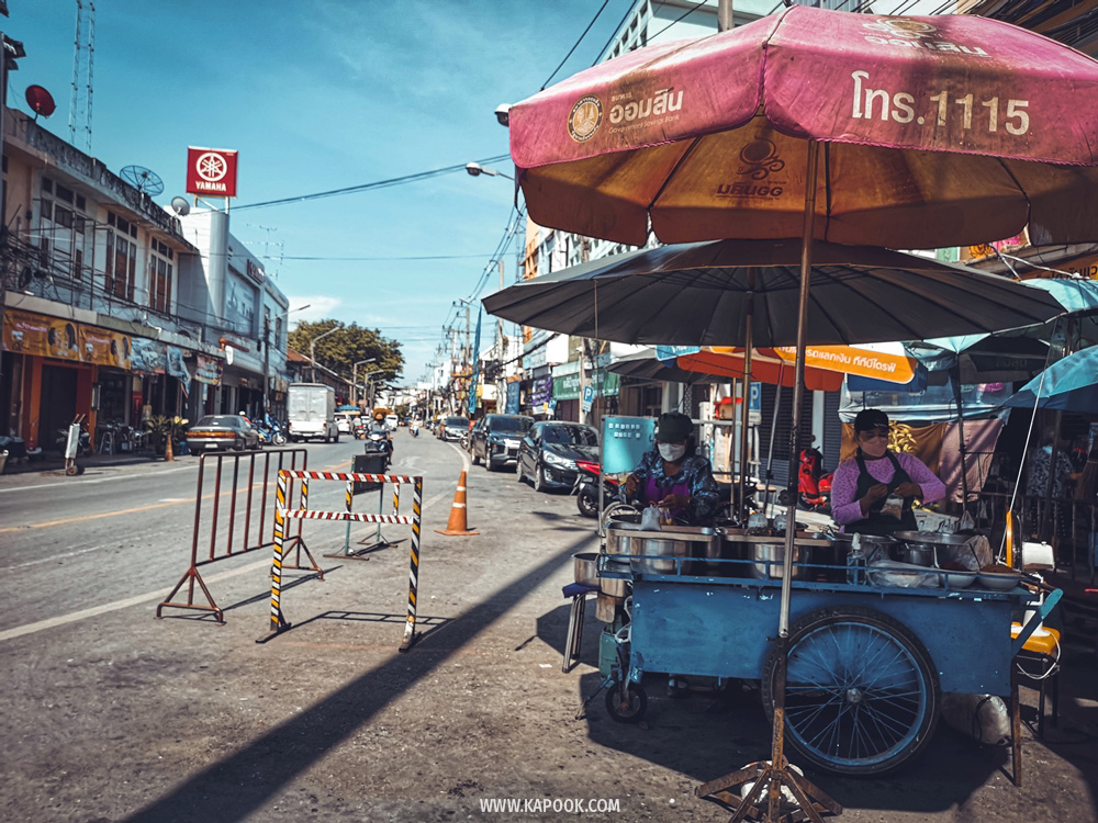 ตลาดหัวรอ อยุธยา