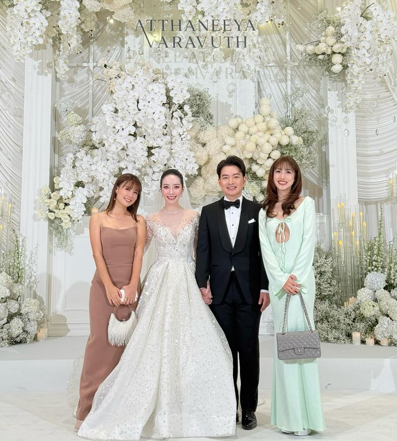 เอ วราวุธ - ออม อัทธนียา ฉลองวิวาห์หวาน