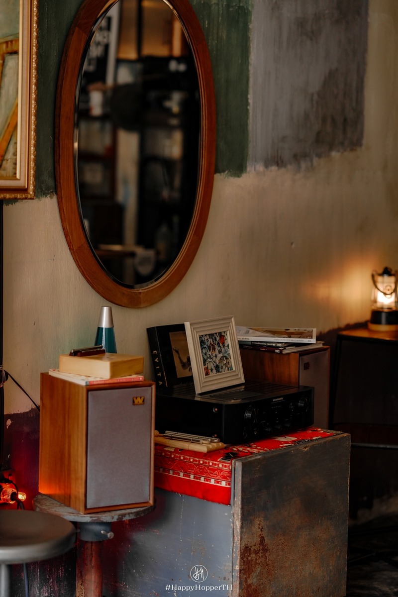 Table Talk Cafe คาเฟ่จรัลสนิทวงศ์