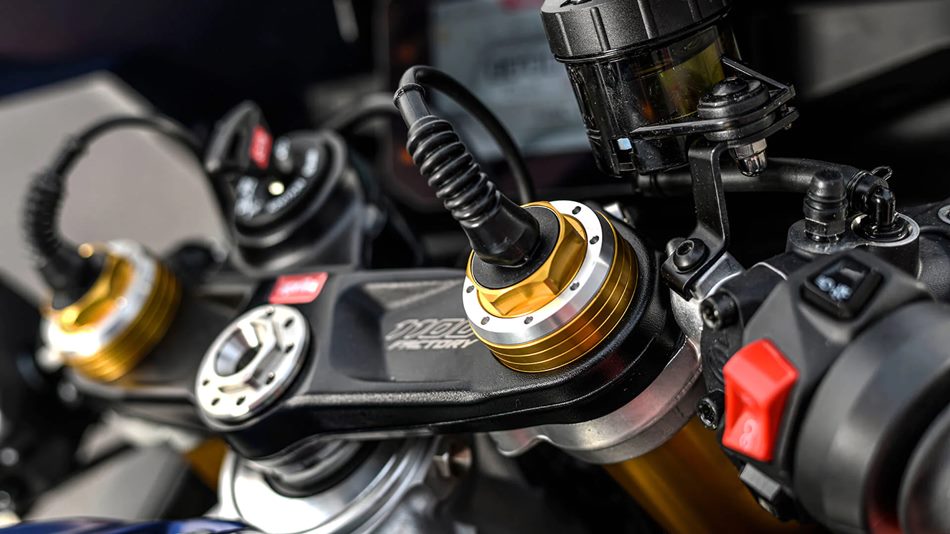Aprilia RSV4 1100 Factory
