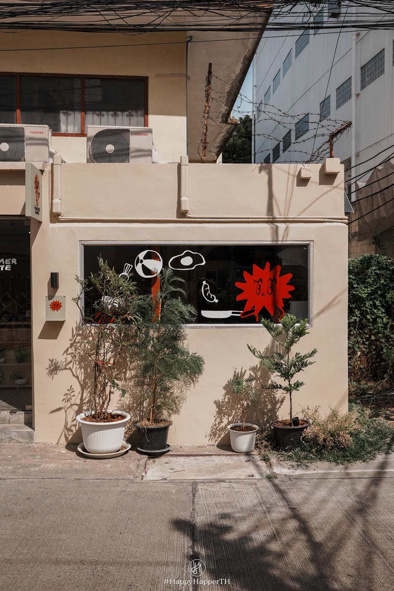 Summer Plate คาเฟ่โฮมมี่ย่านสาธุประดิษฐ์ 