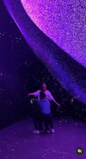 น็อต วิศรุต เสิร์ฟหวาน ชมพู่ อารยา กลางเซี่ยงไฮ้