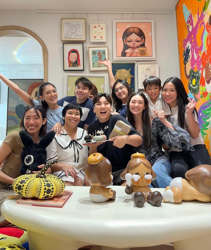 พลอย ผู้จัดการ เบลล่า ราณี